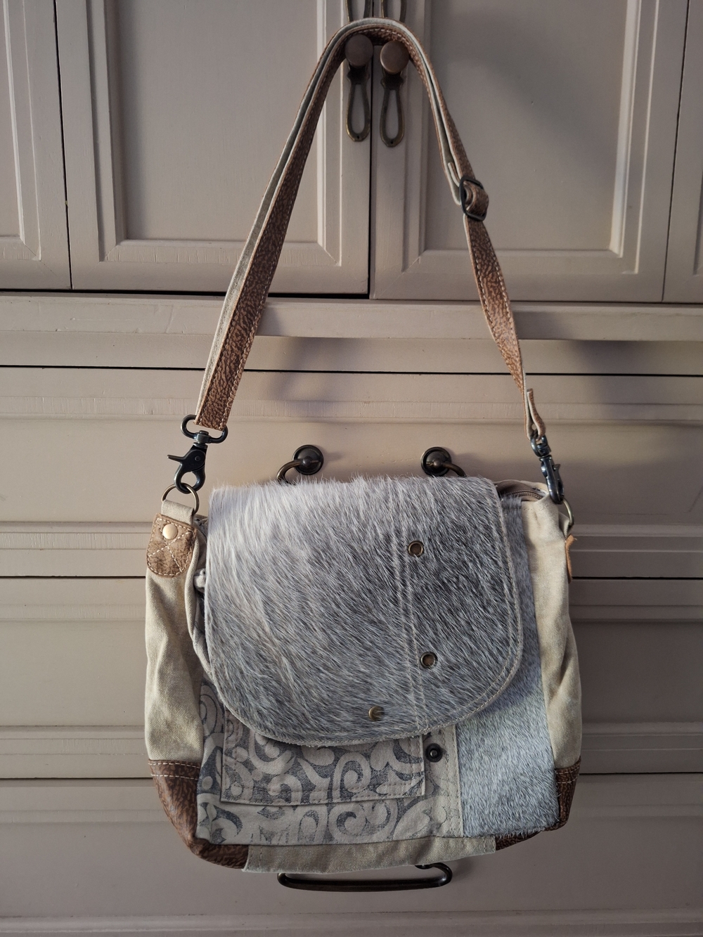 Myra Women’s Gray Patchwork Crossbody Shoulder Bag With Cowhide